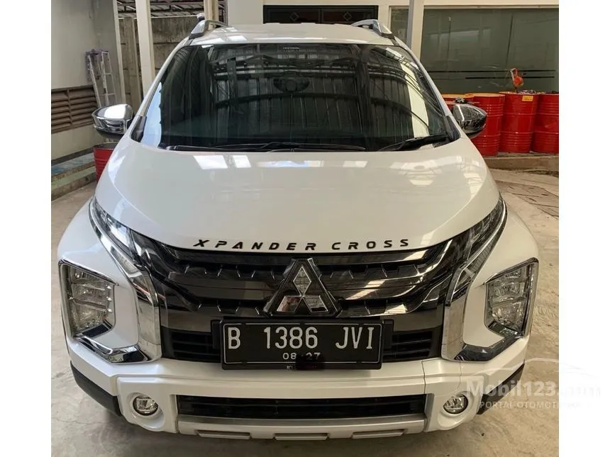 Jual Mobil Mitsubishi Xpander 2021 CROSS Premium Package 1.5 di Jawa Barat Automatic Wagon Putih Rp 237.000.000