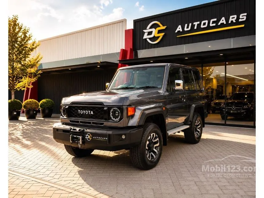 2025 Toyota Land Cruiser 70 GXL SUV