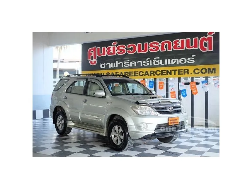 2005 Toyota Fortuner V SUV