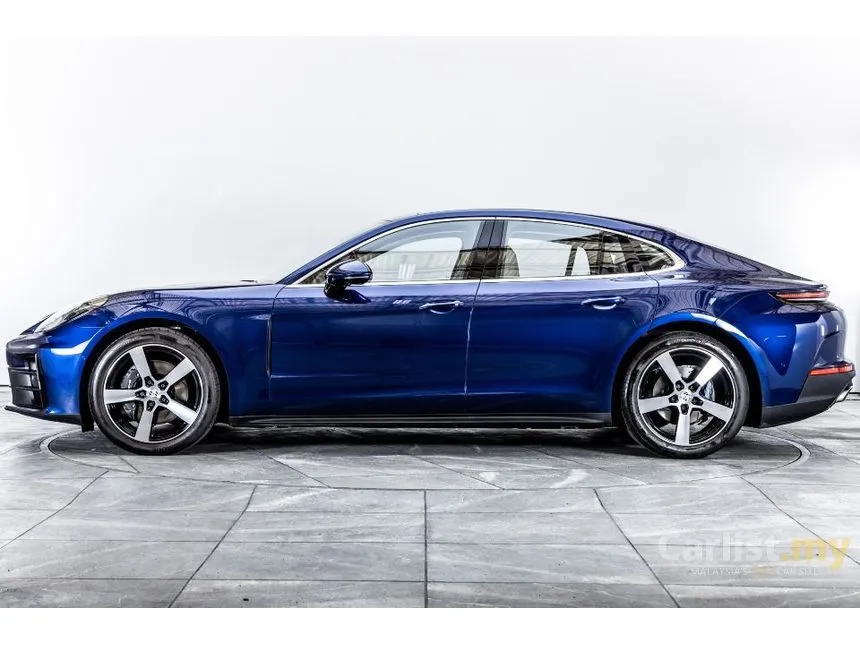 2024 Porsche Panamera Hatchback