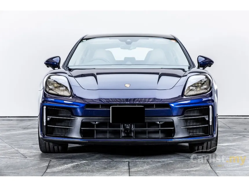 2024 Porsche Panamera Hatchback