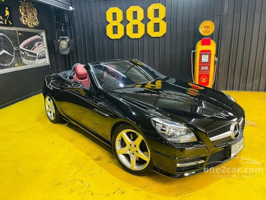 2012 Mercedes-Benz SLK200 AMG Sports Convertible
