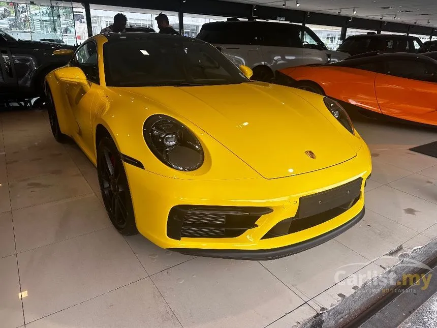 2022 Porsche 911 Carrera GTS Coupe