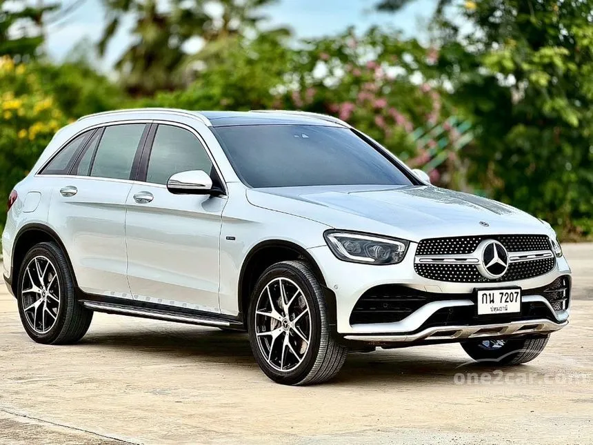 2021 Mercedes-Benz GLC300 e 4MATIC AMG Dynamic SUV