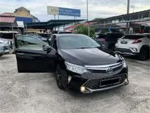 2015 Toyota Camry 2.5 Hybrid Sedan