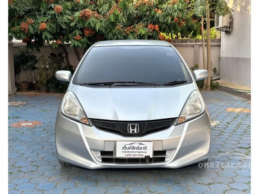 2012 Honda JAZZ V Hatchback