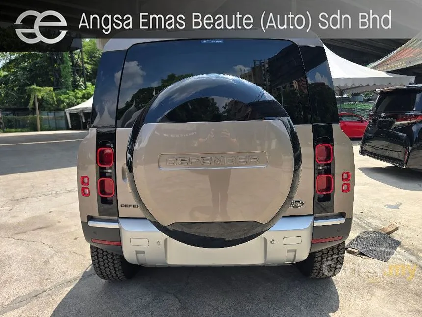 2023 Land Rover Defender 110 P300 SE SUV