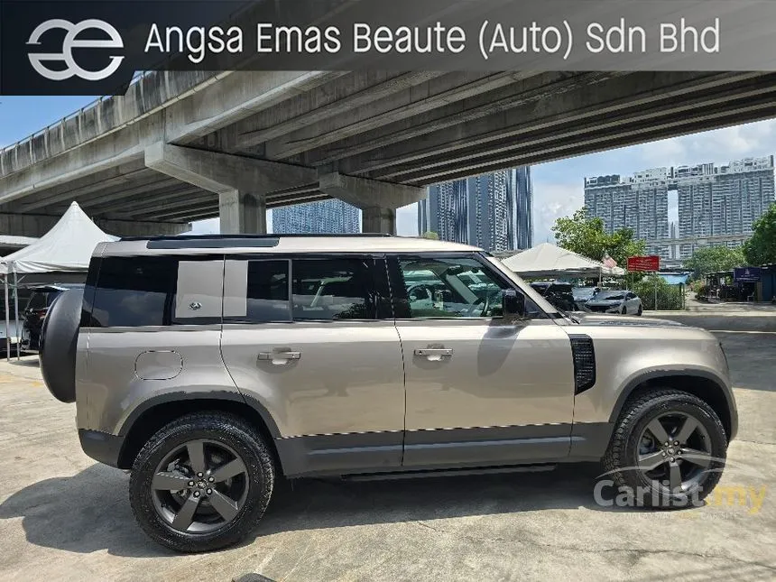 2023 Land Rover Defender 110 P300 SE SUV