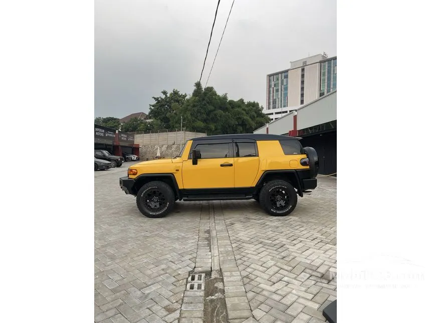 2017 Toyota FJ Cruiser SUV