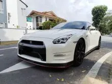 2015 Nissan GT-R 3.8 Premium Edition Coupe Bose Sound System Reverse Camera Xenon Light LED Daytime Running Light Paddle Shift Elec Seat Push Start
