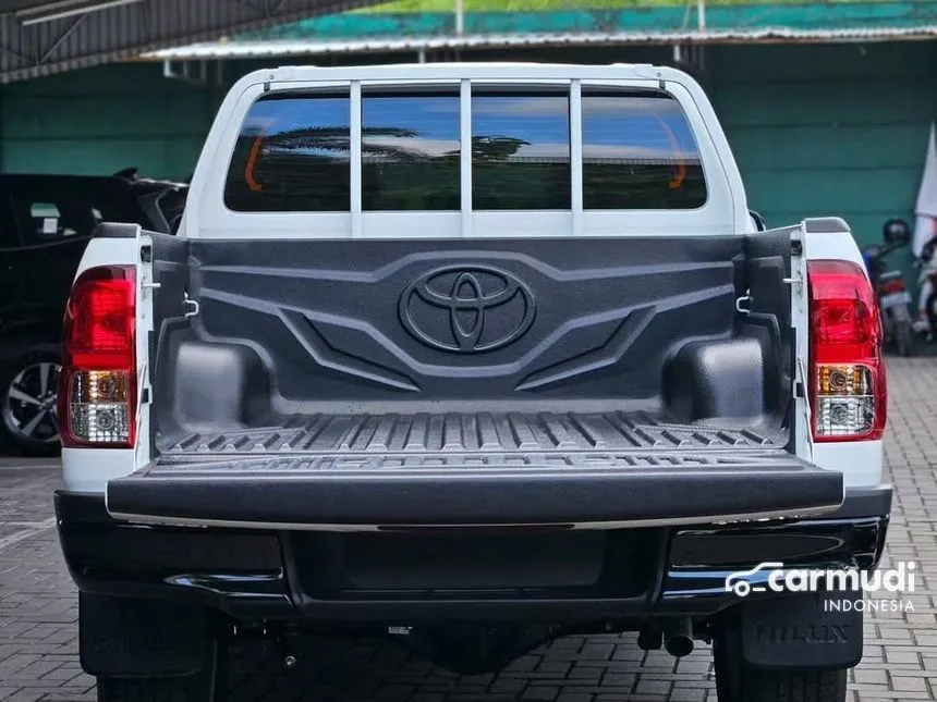 2025 Toyota Hilux G Double Cab 4X4 Pickup