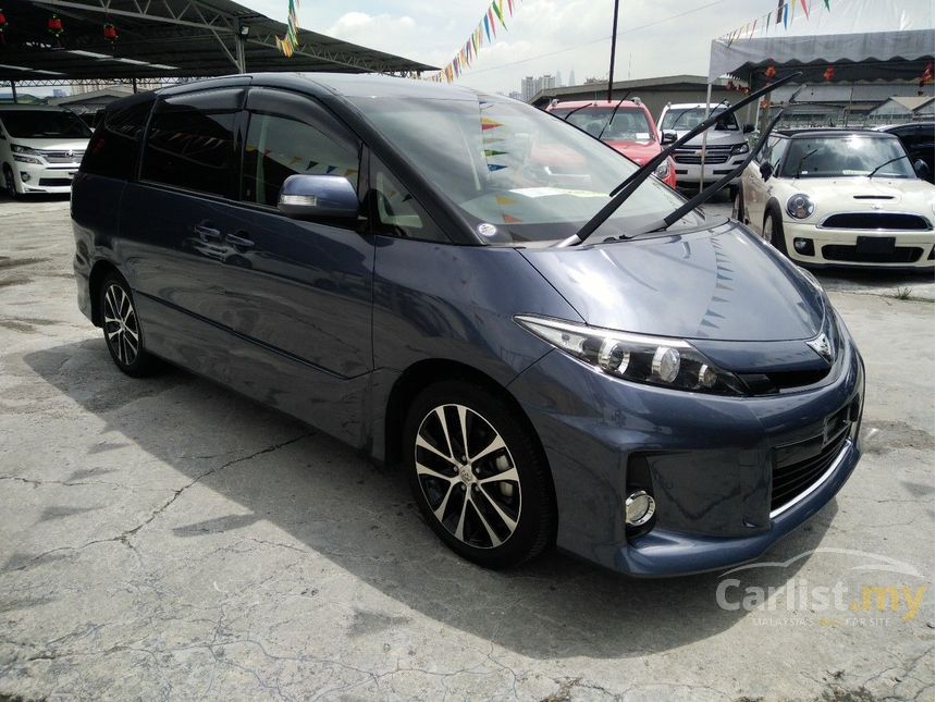 Toyota estima 2014