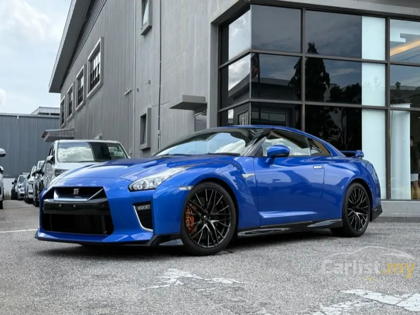 2022 Nissan GT-R Coupe