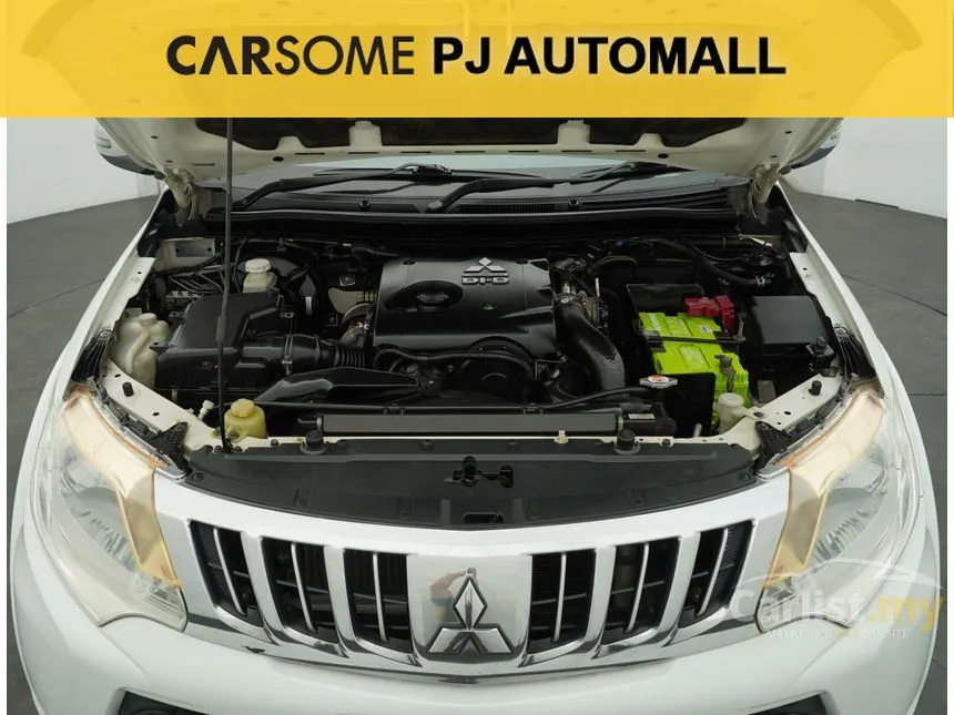 2015 Mitsubishi Triton VGT Dual Cab 4X4 Pickup