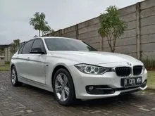 2014 BMW 320i 2.0 Sport Sedan, HARGA KHUSUS KREDIT, DEPE PAKET, TENOR 4TH ATAU 5TH