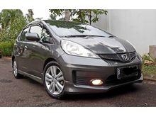Honda JAZZ RS MANUAL 2012 grey KM 60.000 tgn 01 TERAWAT