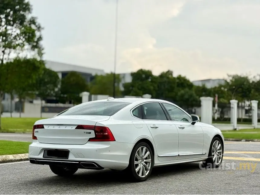 2019 Volvo S90 T8 Inscription Plus Sedan