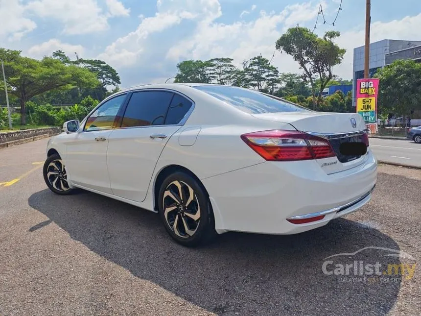 2018 Honda Accord VTi-L Sedan