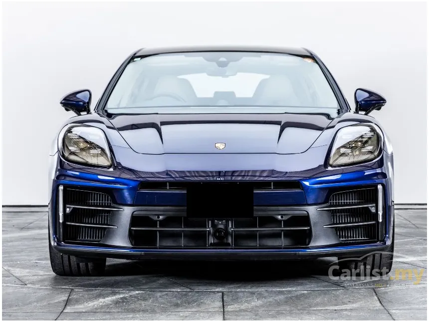 2024 Porsche Panamera Hatchback