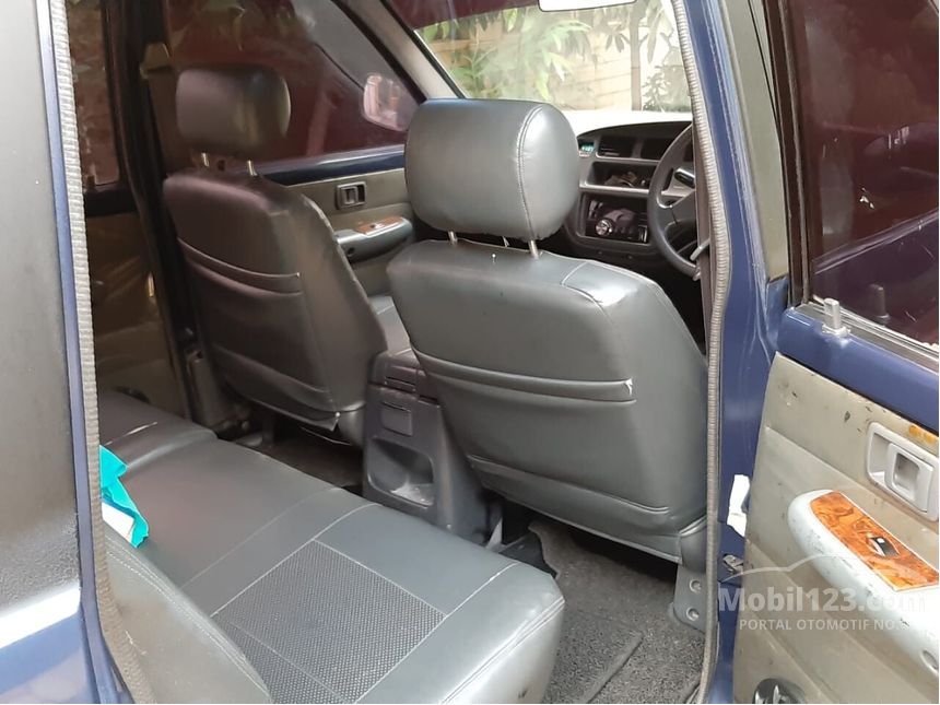2002 Toyota Kijang Minibus STD Short (SX) MPV