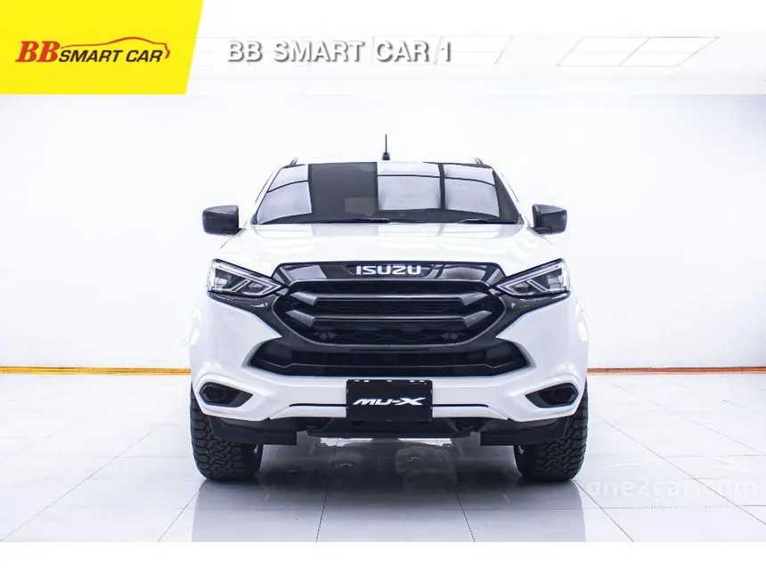 2022 Isuzu MU-X Active SUV