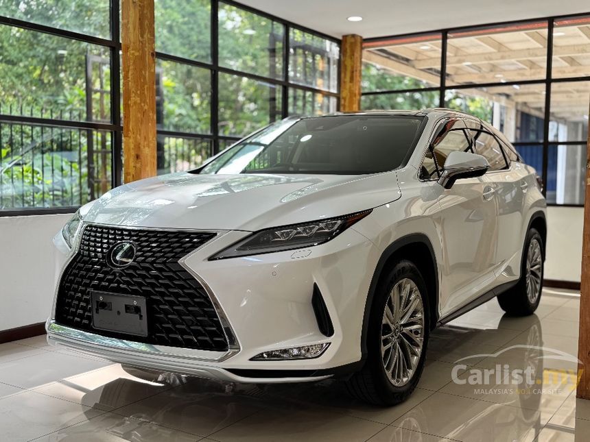 Recon [ Mark Levinson, Rear Electric Seats, Pan Roof ] 2021 Lexus RX300 ...