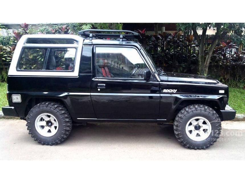 Jual Mobil  Daihatsu Rocky  1994 2 5 di Jawa Barat Manual 