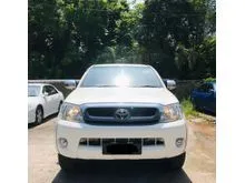 2011 Toyota Hilux 2.5 G Pickup Truck