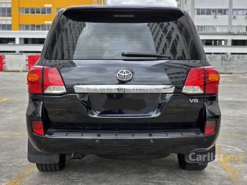 2008 Toyota Land Cruiser URJ202 SUV
