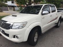 2014 Toyota Hilux 2.5 G VNT Pickup Truck