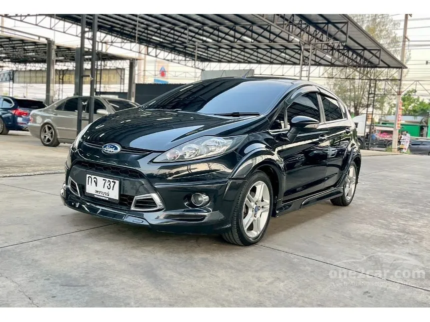 2013 Ford FIESTA Sport Hatchback