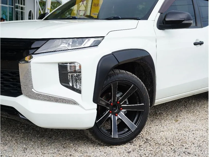 2021 Mitsubishi TRITON GLX Mega Cab Pickup