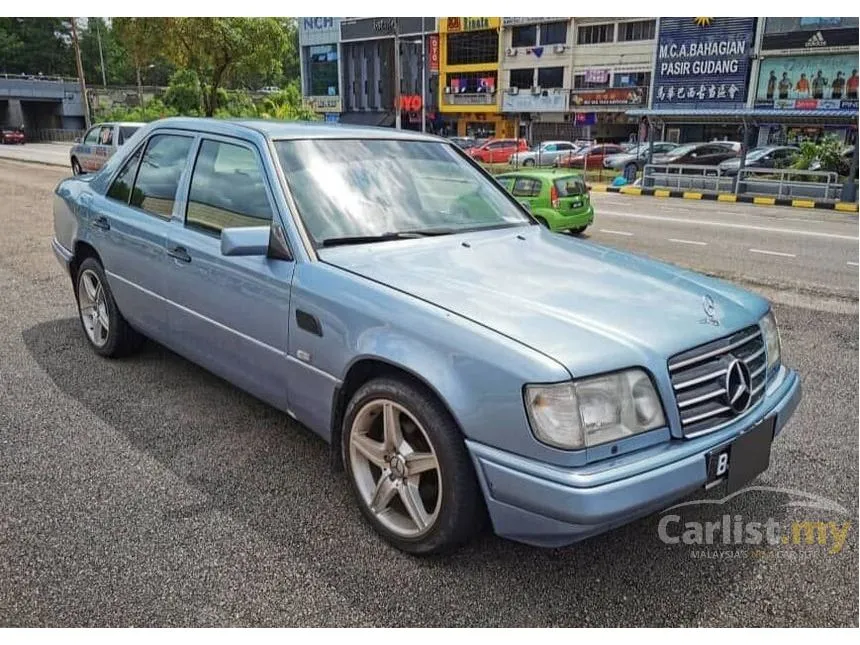 1991 Mercedes-Benz 260E Sedan