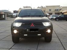 2014 Mitsubishi Pajero Sport Automatic Solar 2.5 Dakar