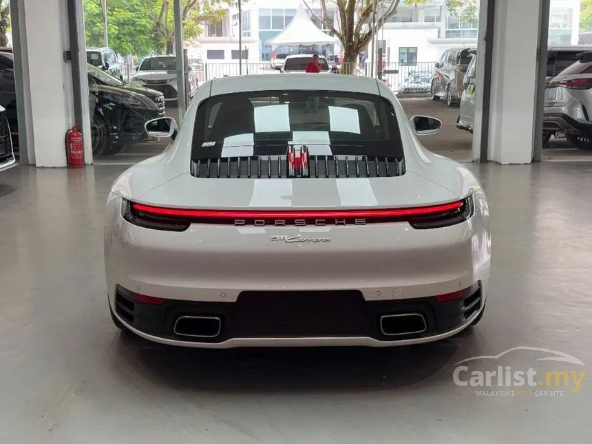 2022 Porsche 911 Carrera S Coupe