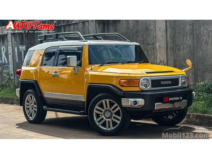 2017 Toyota FJ Cruiser SUV