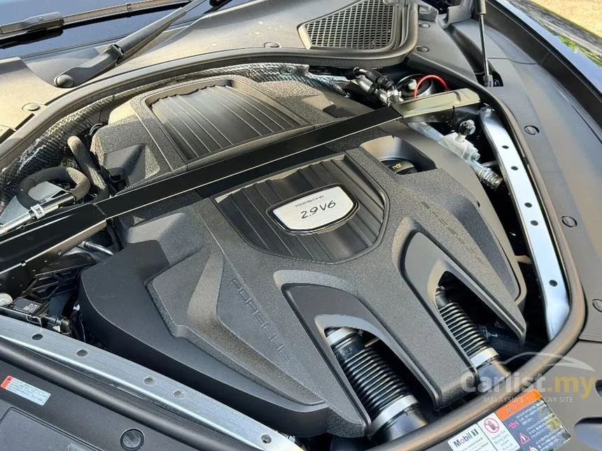2021 Porsche Panamera Hatchback