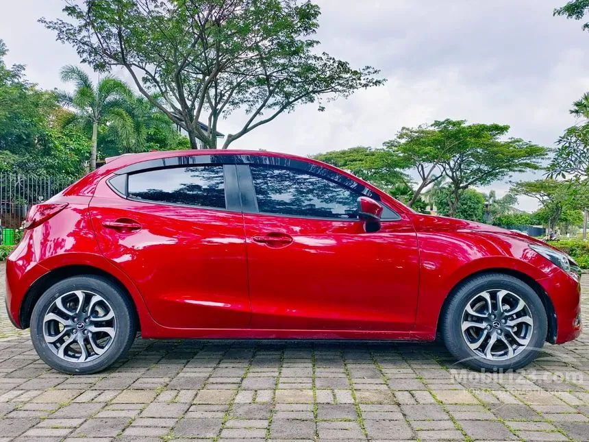 2018 Mazda 2 R Hatchback