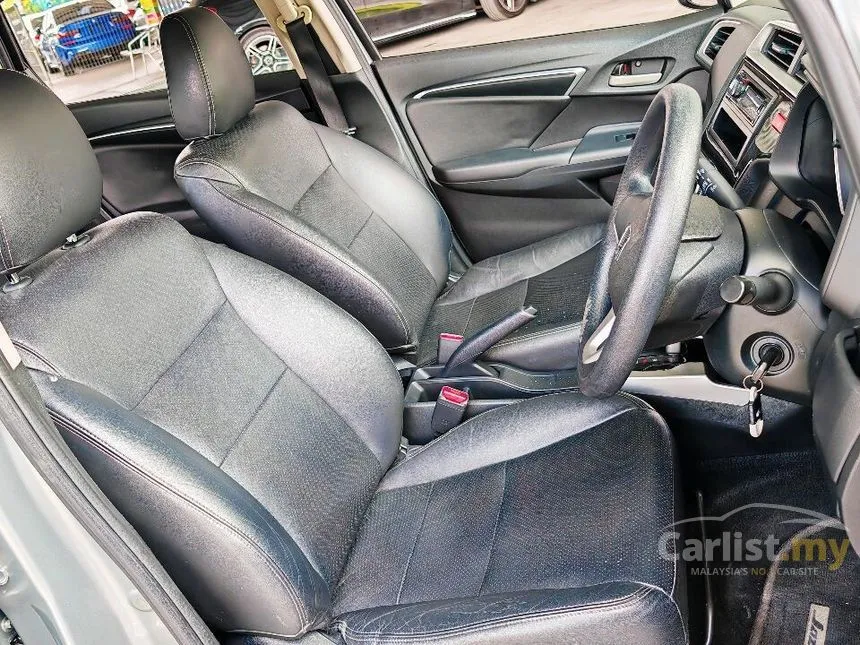 2014 Honda Jazz S i-VTEC Hatchback