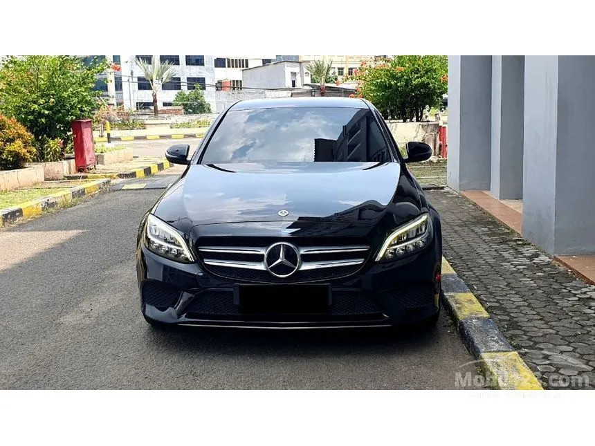 2019 Mercedes-Benz C180 Avantgarde Line Sedan