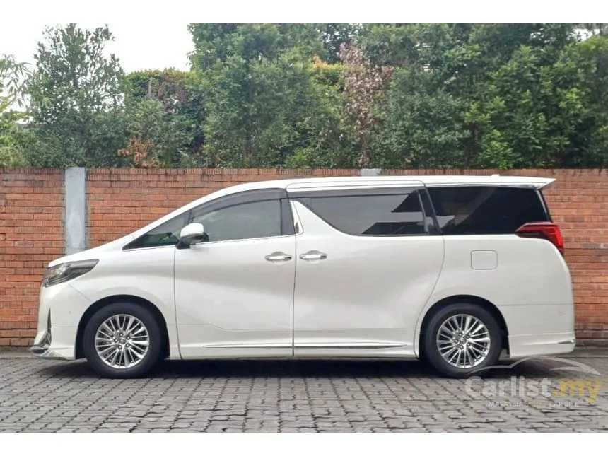 2021 Toyota Alphard MPV