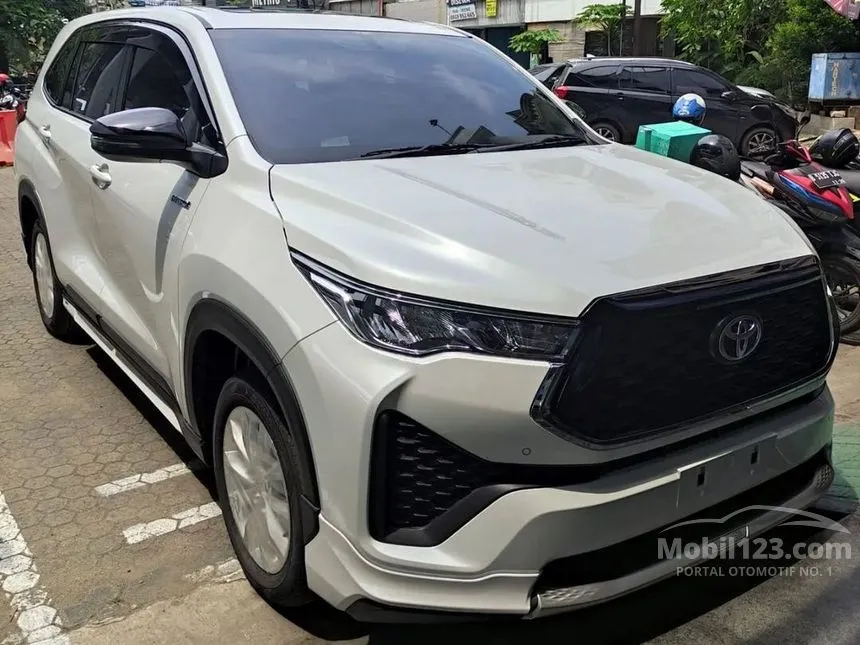 2022 Toyota Kijang Innova Zenix V HV Modellista Wagon