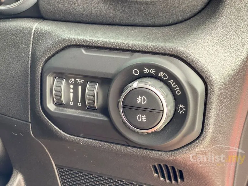 2019 Jeep Wrangler Unlimited Sahara SUV