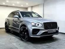 2021 Bentley Bentayga 4.0 V8 (Night vision, panoramic sunroof, 360 camera, wireless phone charging)