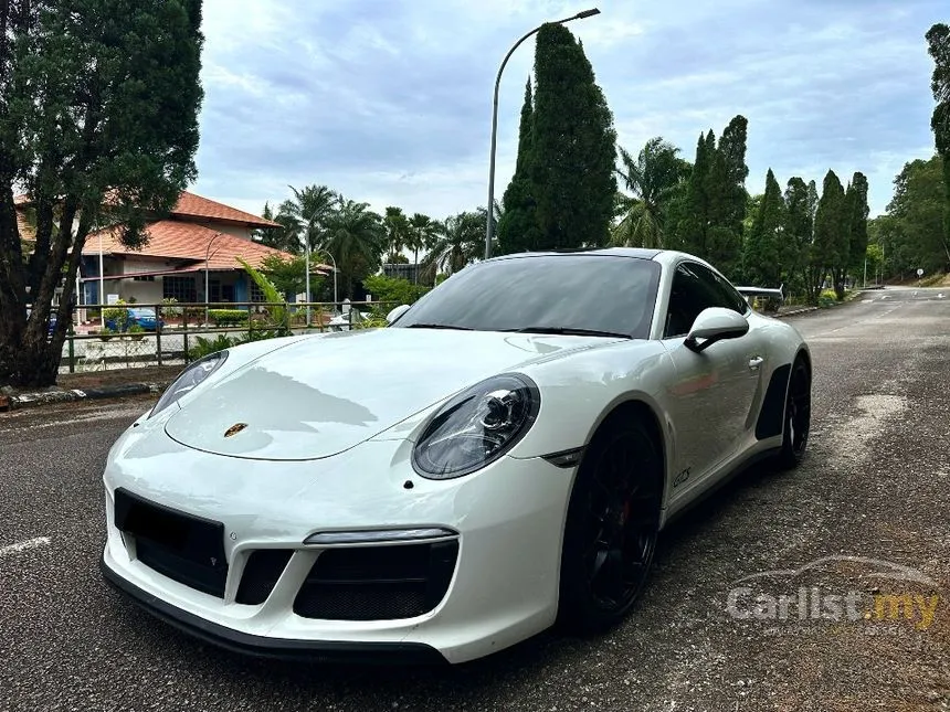 2018 Porsche 911 Carrera GTS Coupe