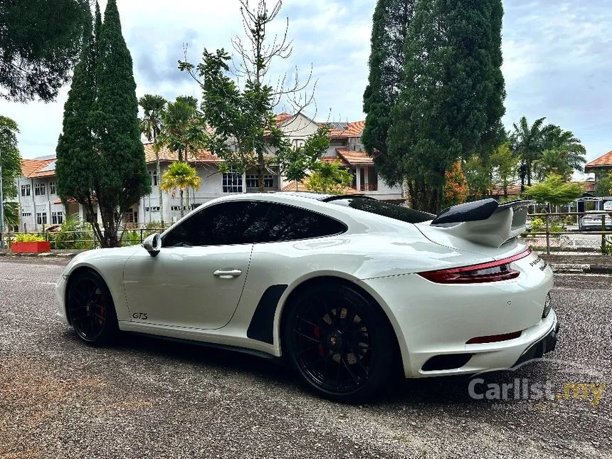 2018 Porsche 911 Carrera GTS Coupe