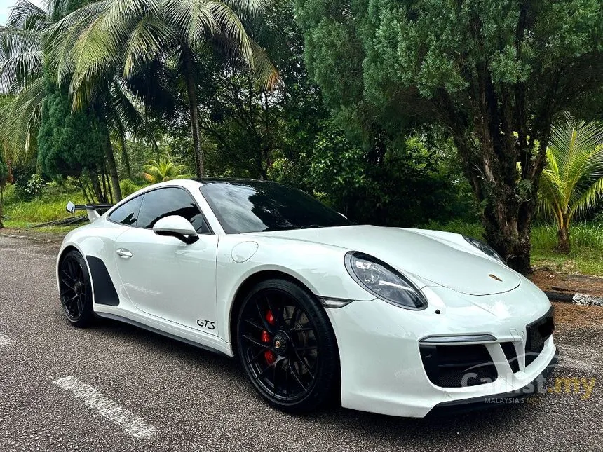 2018 Porsche 911 Carrera GTS Coupe