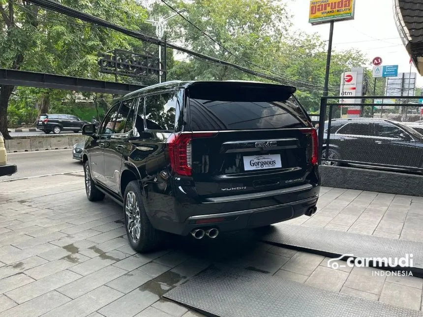 2023 GMC Yukon Denali Wagon