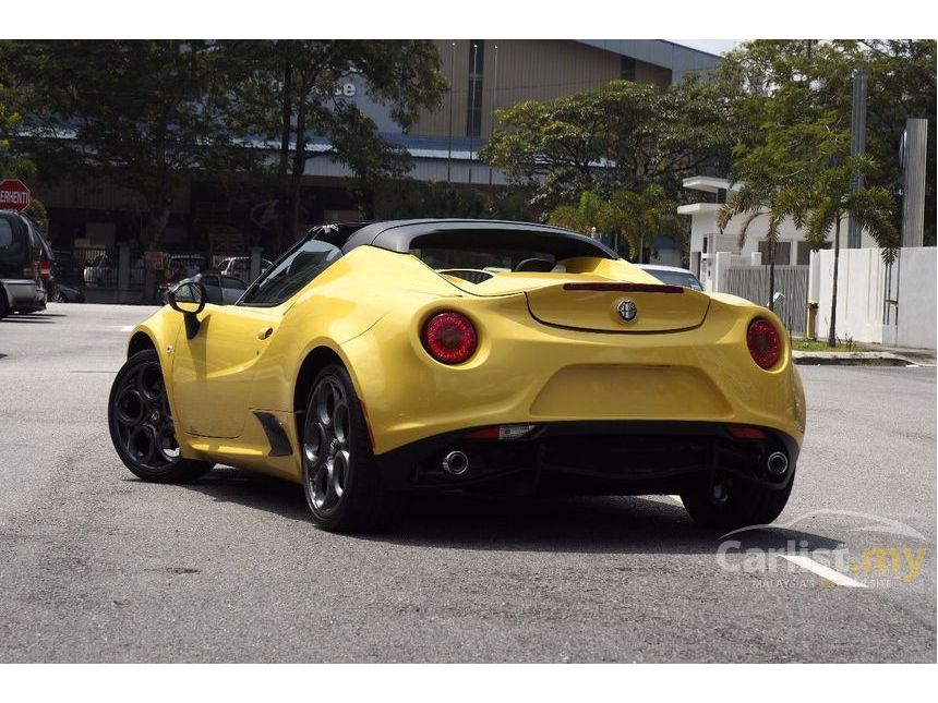 Alfa Romeo 4C 2015 Launch Edition 1.7 in Selangor Automatic Coupe Yellow for RM 595,000