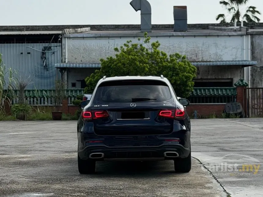 2021 Mercedes-Benz GLC300 4MATIC AMG Line SUV